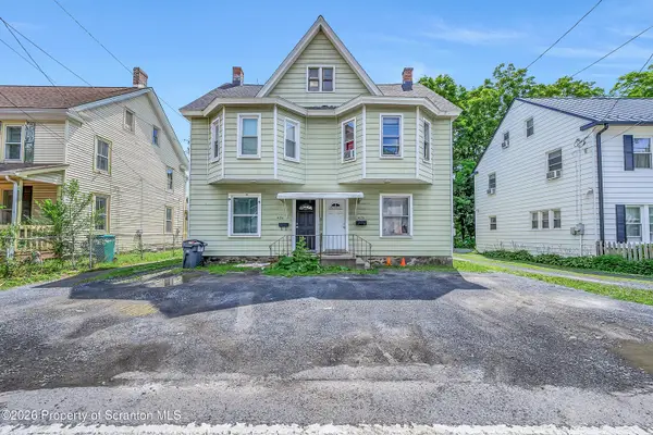 424-426 N 5th Street, Stroudsburg, PA 18360