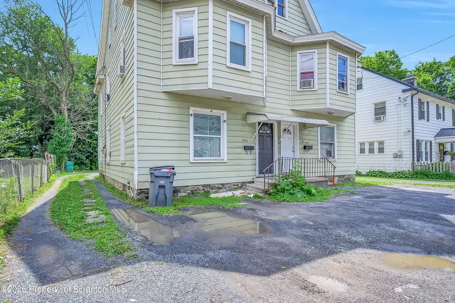 424-426 N 5th Street, Stroudsburg, PA 18360 - #3