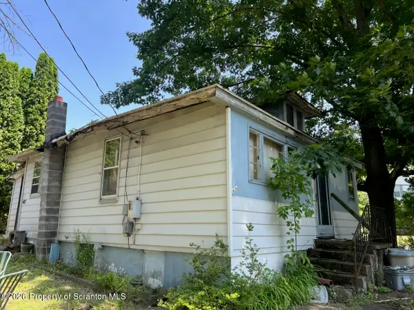 407 Columbia Avenue, Clarks Summit, PA 18411