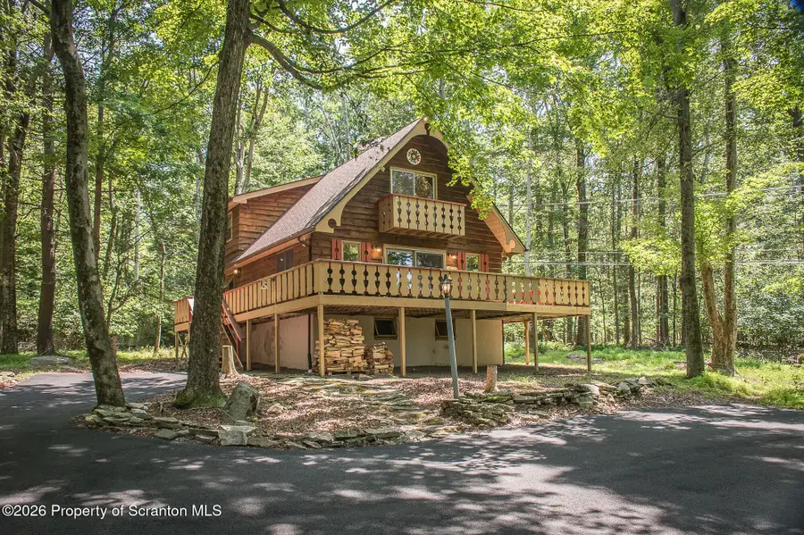 109 W Birch Lane, Greentown, PA 18426 - #2