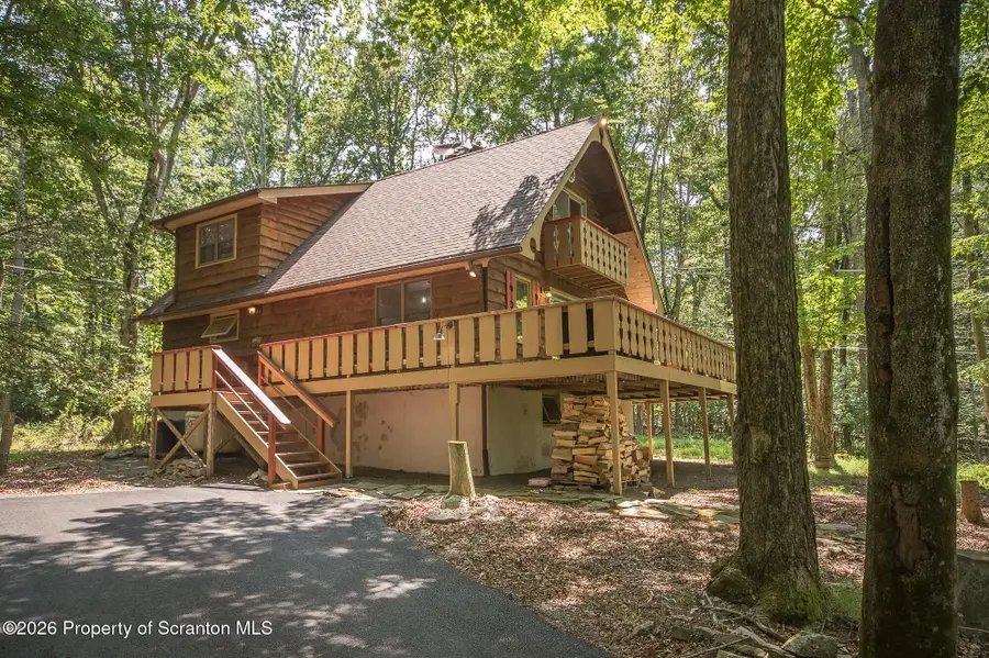 109 W Birch Lane, Greentown, PA 18426 - #3