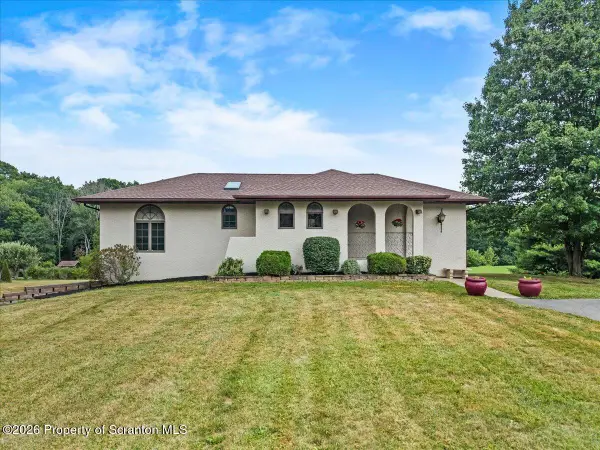 170 Chapman Lake Road, Scott Twp, PA 18433