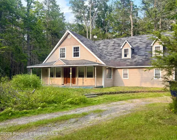 82 Deer Laurel Ests Road, Lake Ariel, PA 18436