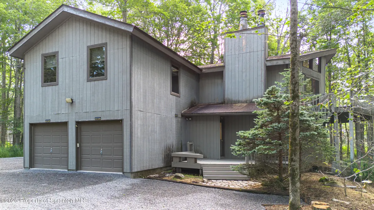115 Golfers Way, Pocono Pines, PA 18350 - #1