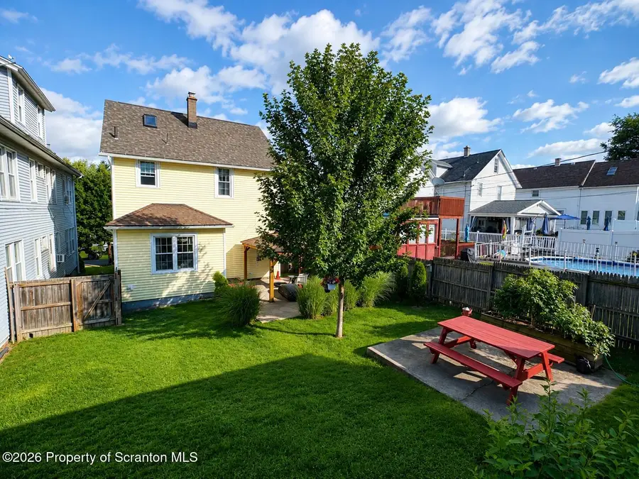 737 N Lincoln Avenue, Scranton, PA 18504 - #2