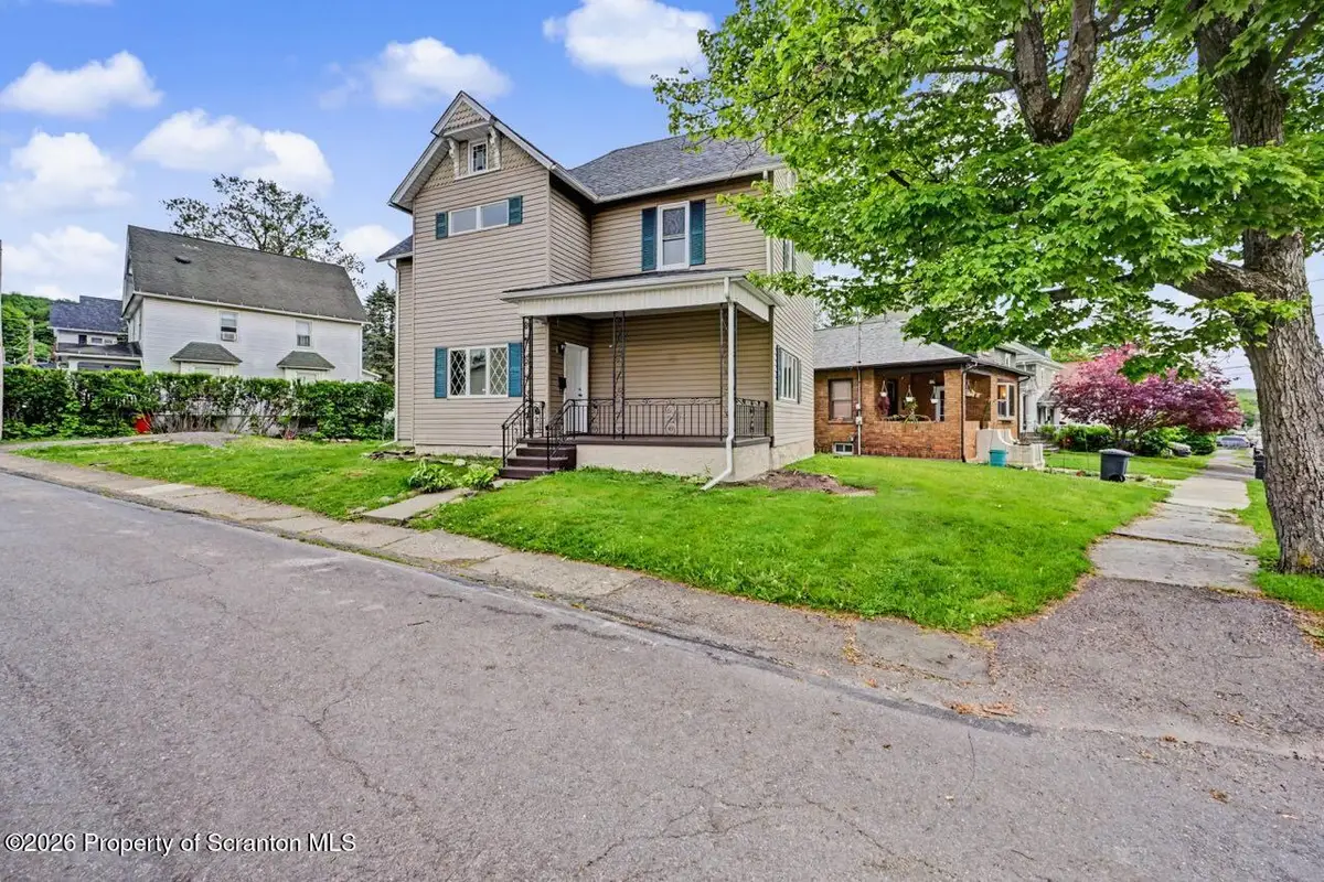 164 Washington Street, Carbondale, PA 18407 - #1