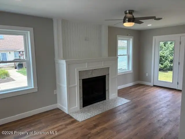 811 Goodman Street, Throop, PA 18512 - #2