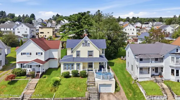 521 Delaware Street, Forest City, PA 18421