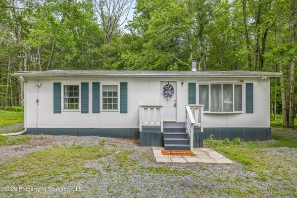 86 Windsor Road, Hawley, PA 18428