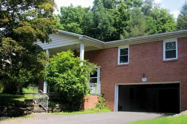 106 Sturbridge Road, Clarks Summit, PA 18411