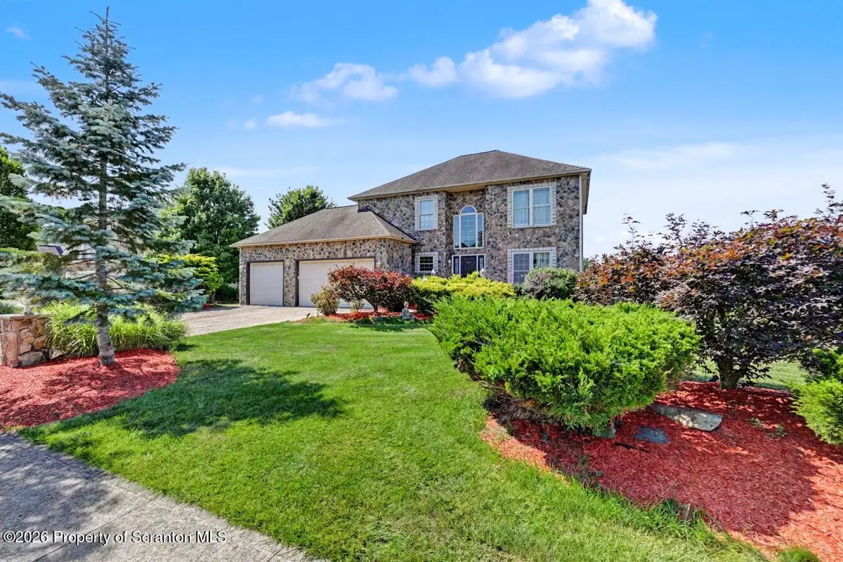 417 Varsity Drive, Throop, PA 18512 - #1