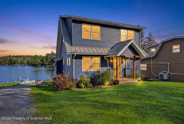 286 W Shore Drive, Lake Ariel, PA 18436