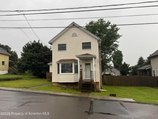 136 Buttonwood Street, Jessup, PA 18434