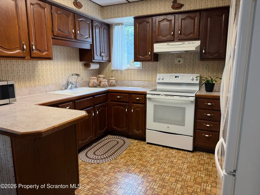 148 Hollister Avenue, Scranton, PA 18508 - #3