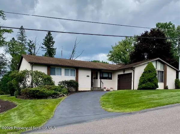 135 Sumner Avenue, Clarks Summit, PA 18411