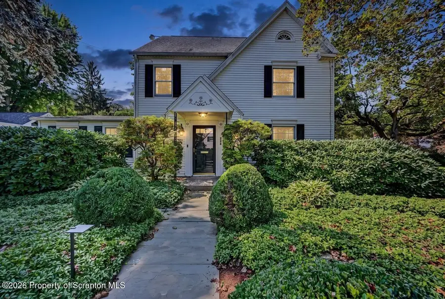 220 Holly Lane, Clarks Summit, PA 18411 - #2
