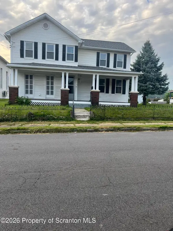 412 Delaware Avenue, Olyphant, PA 18447