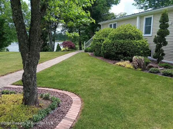 583 Lakeview Drive, Springville, PA 18844
