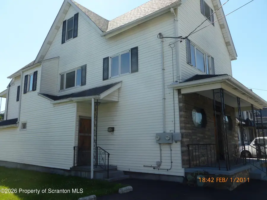 327 Chestnut Street, Dunmore, PA 18512 - #2