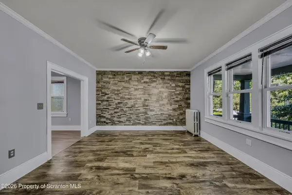 451 W Market Street, Scranton, PA 18508