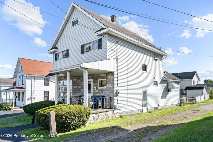 907 Lincoln Avenue, Blakely, PA 18447 - #2