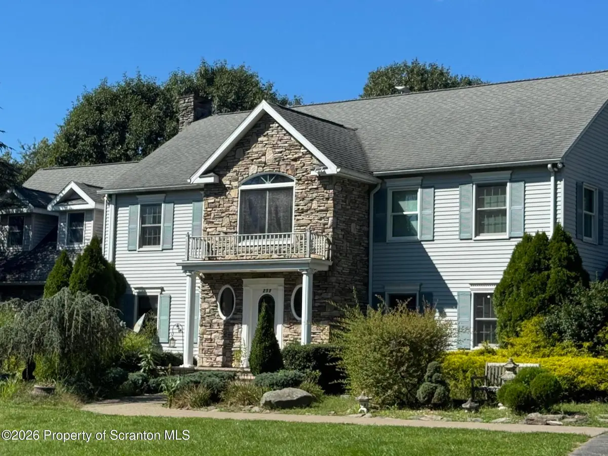 255 Gwen Elaine Lane, Falls, PA 18615 - #1