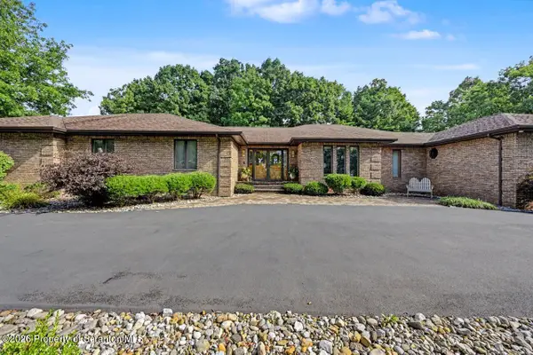 106 Maria Boulevard, Archbald, PA 18403