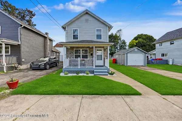 340 Delaware Street, Jermyn, PA 18433