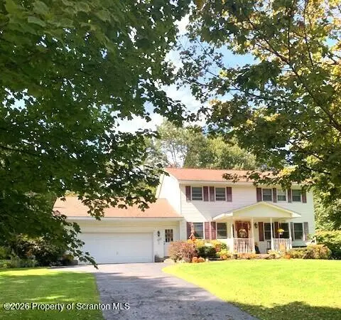 655 Elkview Drive, Clifford Twp, PA 18421