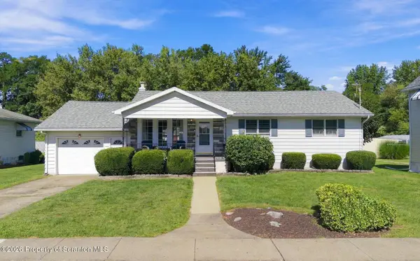 425 Dewey Street, Dickson City, PA 18519