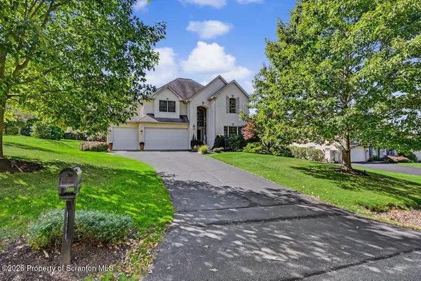 136 Stevenson Road, Waverly Twp, PA 18411