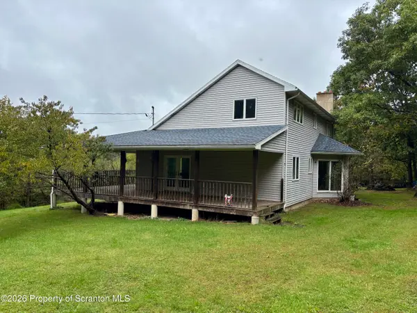 184 Smokies Mountain Lane, Falls, PA 18615