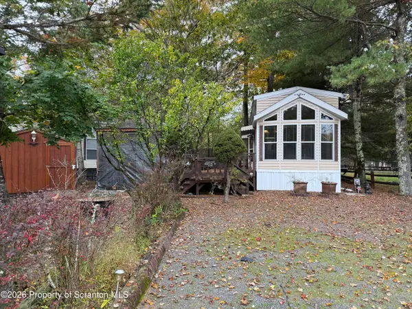 94 Mink Court, Covington Twp, PA 18424