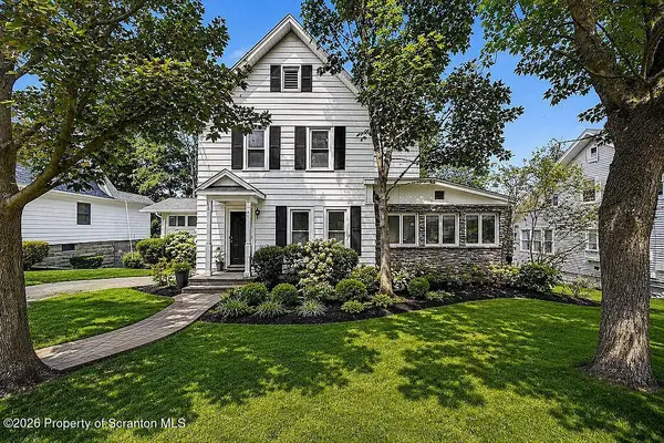 516 W Grove Street, Clarks Summit, PA 18411