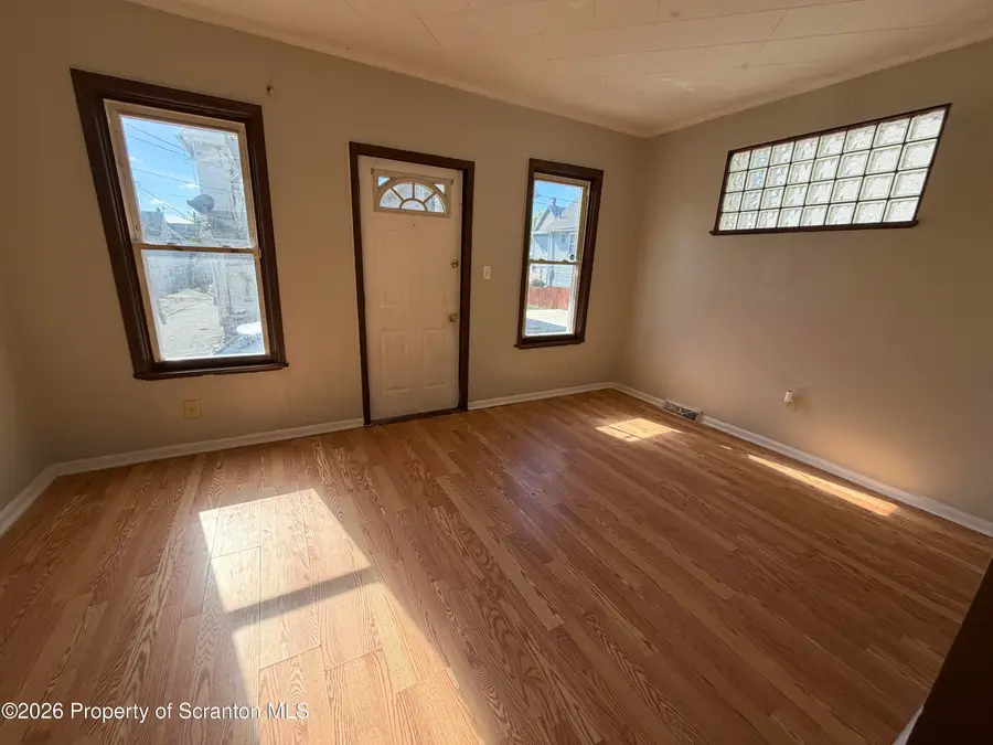 7 Oakwood Place, Scranton, PA 18510 - #2