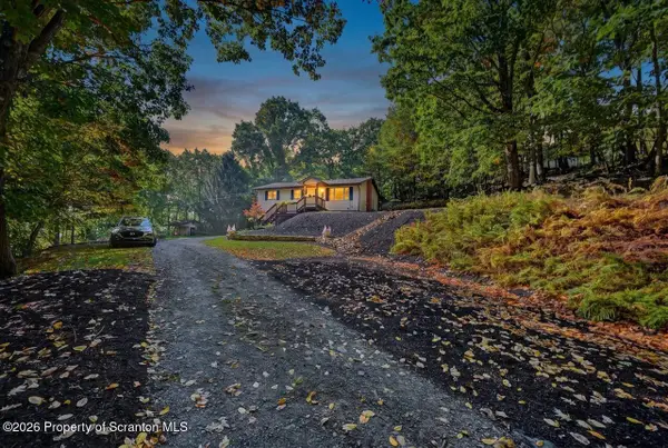3033 Division Street, Scranton, PA 18504