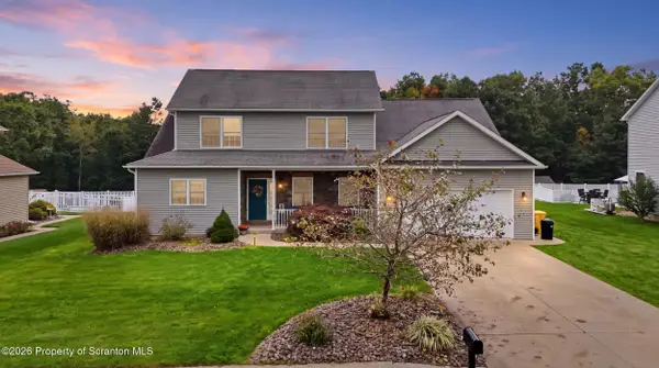 132 S Cougar Drive, Archbald, PA 18403