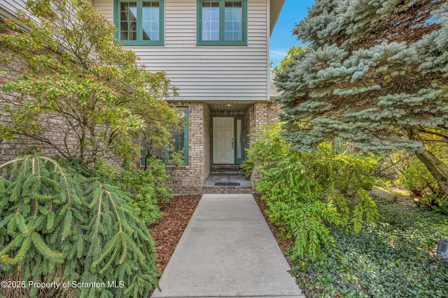 302 Skyline Drive N, South Abington, PA 18411 - #3