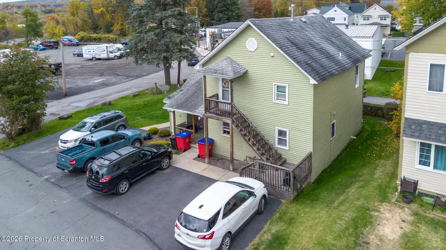 4 Villa Street, Carbondale, PA 18407 - #3