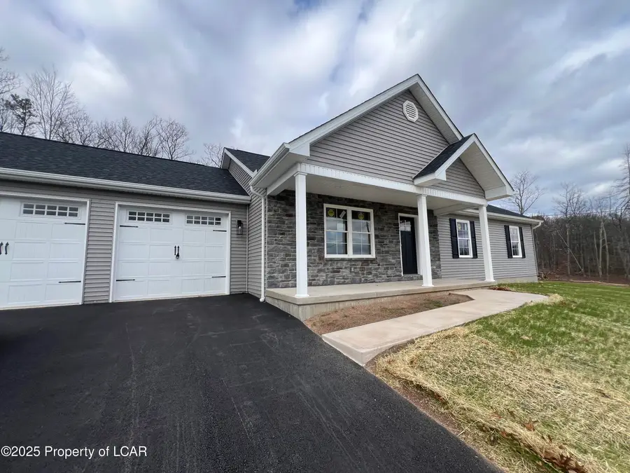 231 Mountain Road, Drums, PA 18222 - Image #3