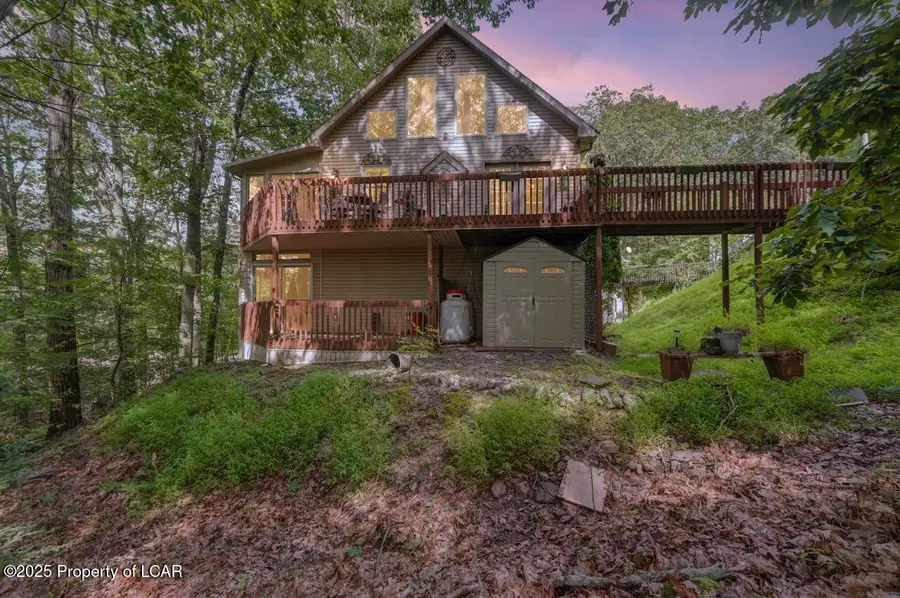 17 Tommys Court, Drums, PA 18222 - Image #2