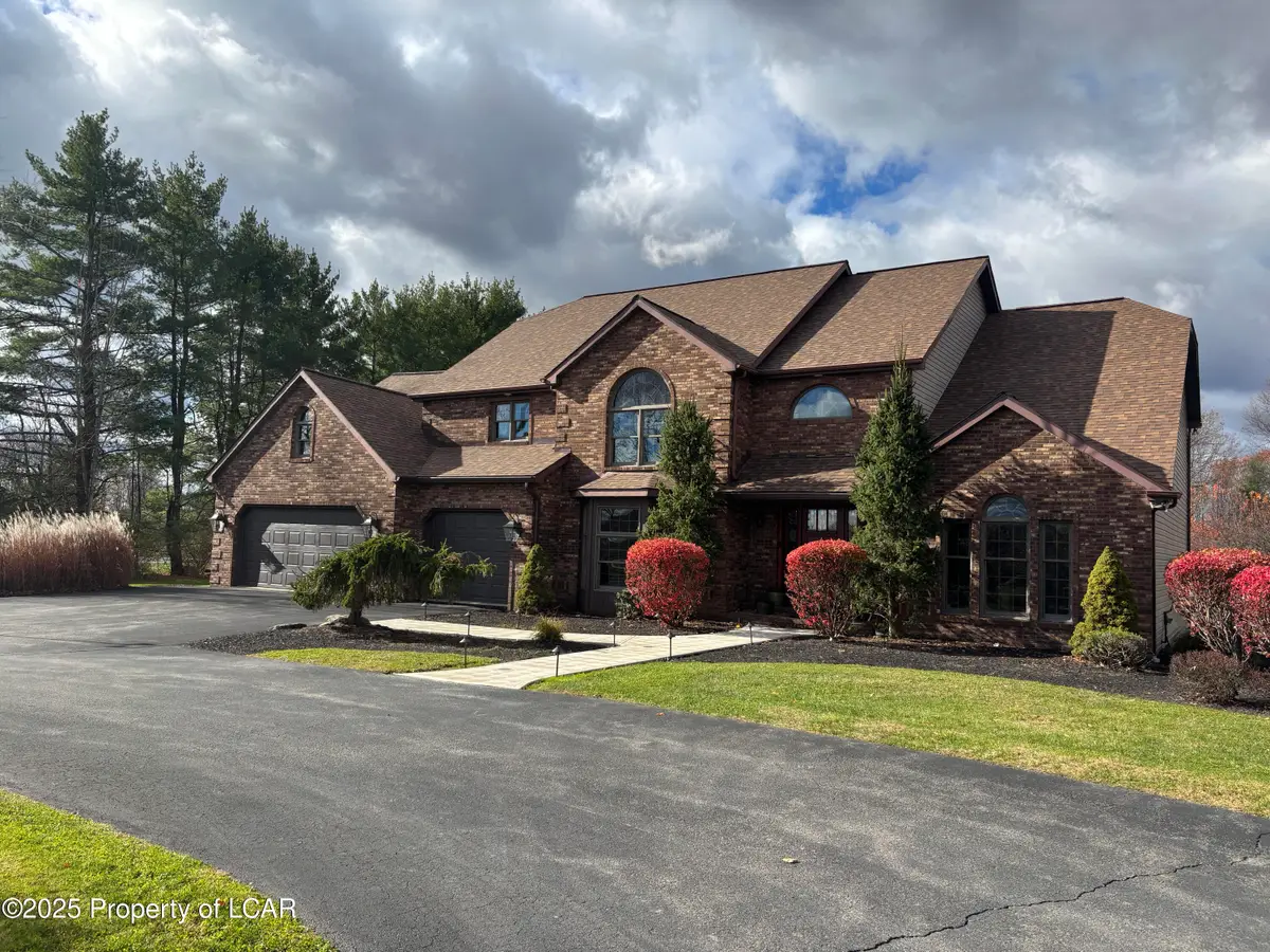 1266 Ryman Road, Dallas, PA 18612 - Image #1