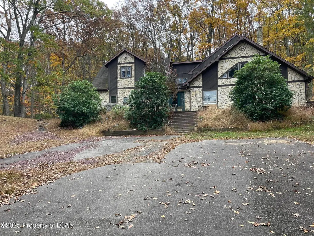 81 Edge Rock Drive, Drums, PA 18222 - Image #1