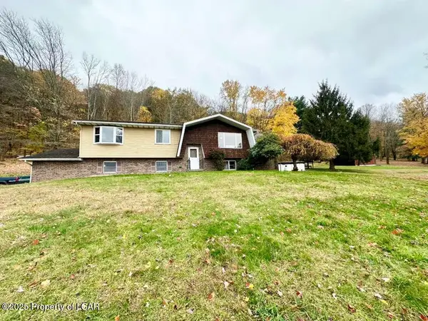 262 W Foothills Drive, Drums, PA 18222