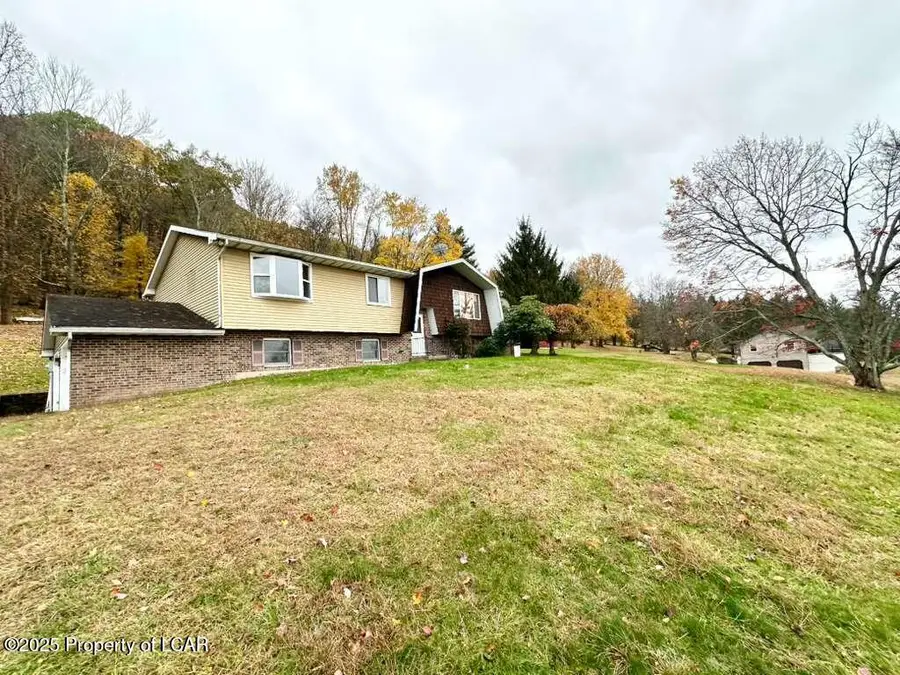 262 W Foothills Drive, Drums, PA 18222 - Image #2