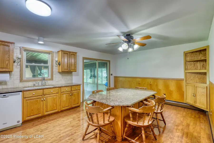 174 Oakmont Drive, Hazleton, PA 18202 - Image #3