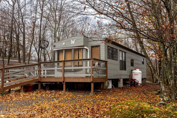 S761 Hummingbird Drive, Gouldsboro, PA 18424