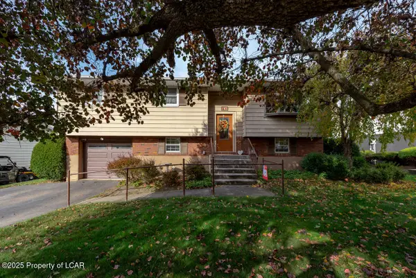 10 Brader Drive, Wilkes-Barre, PA 18705