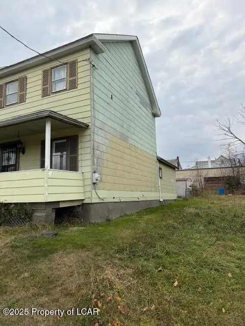 924 Pine Street, Freeland, PA 18224 - Image #2