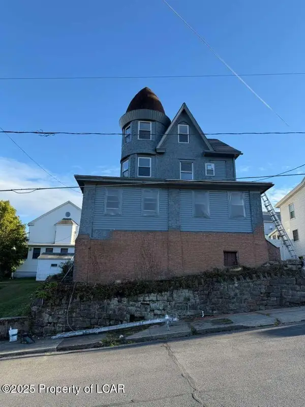 116 E Ridge Street, Coaldale, PA 18657